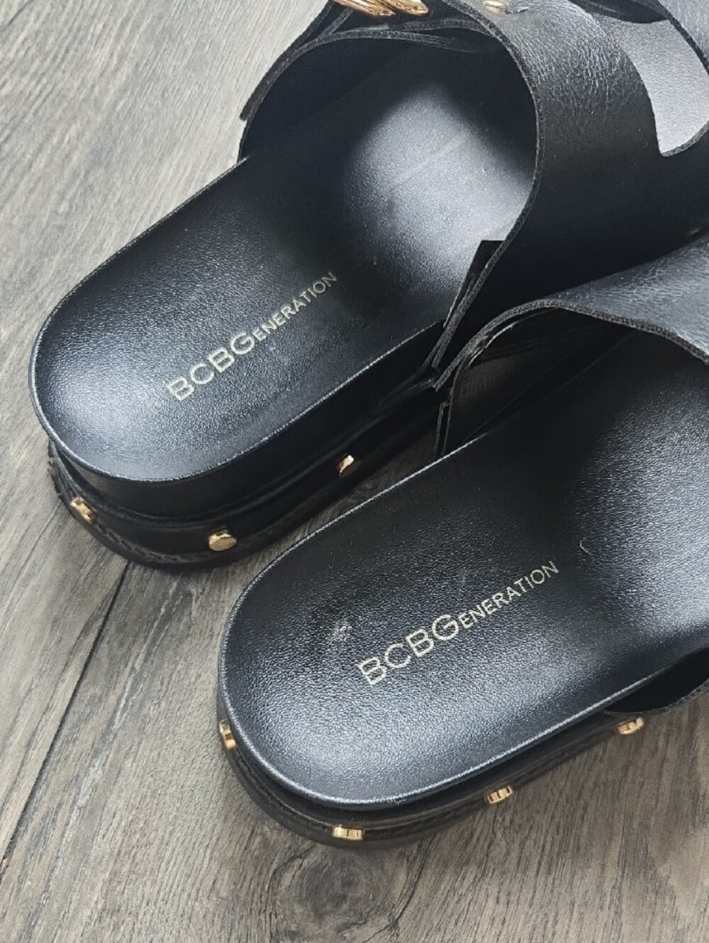 BCBGeneration Bamba Platform Sandal Black And Gold - Picture 6 of 9